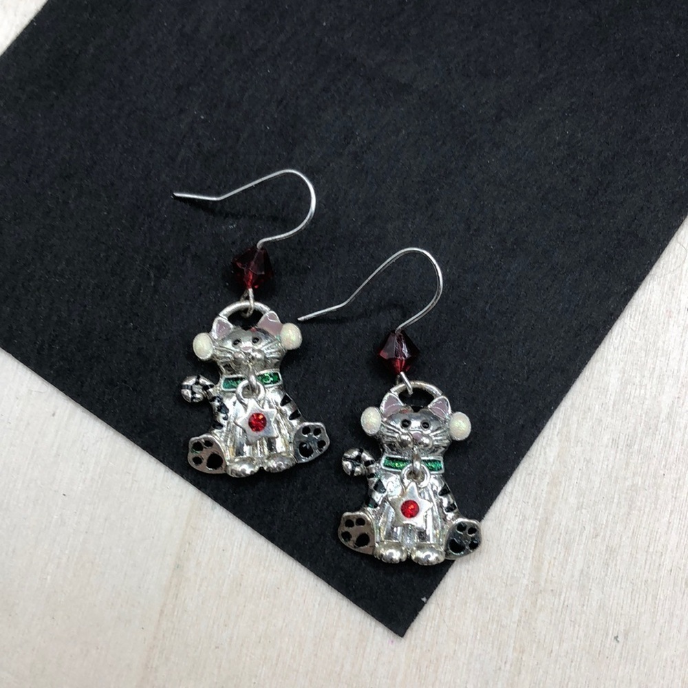 Kenneth Cole Winter Kitty Cat Wearing Earmuffs Fun Dangle Drop Earrings.